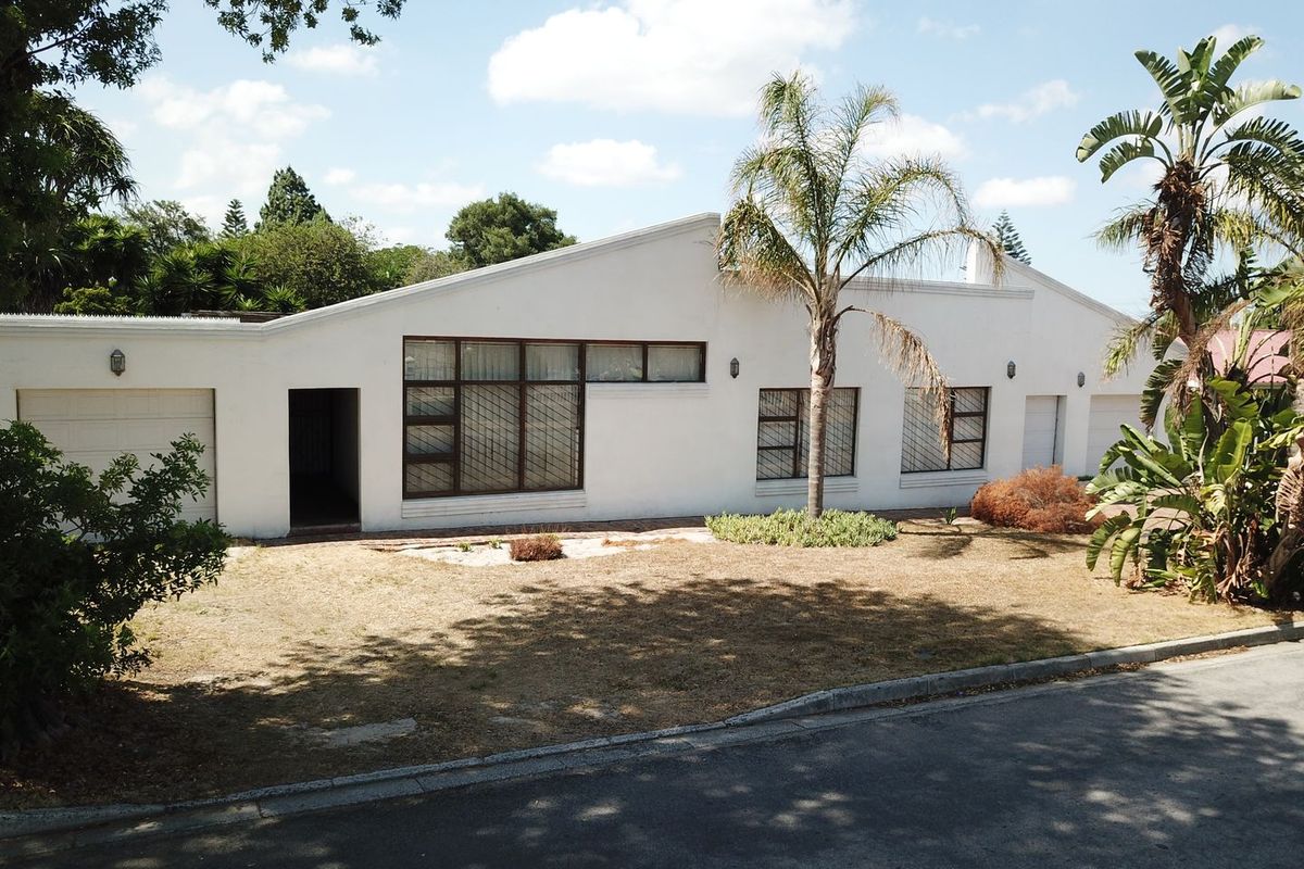 Surprisingly spacious. This 3 bedroom Family in Kuilsriver is a must view. - Photo 2