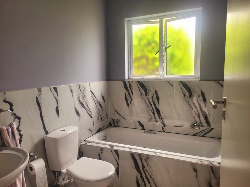 2 Bedrooms , 2 bathrooms, gaden unit - Photo 8