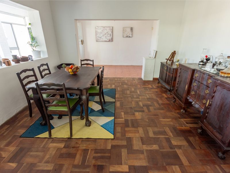 Charming 3-Bedroom Home with Scenic River Views - Photo 4