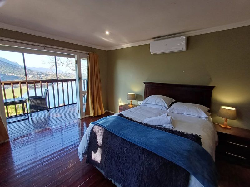 Charming 7 Bedroom Residence - Photo 9
