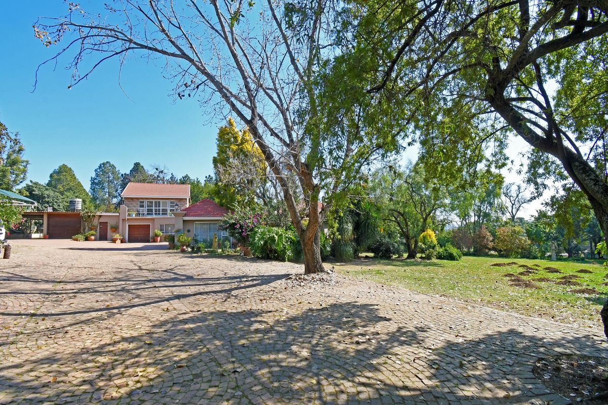 2,2-hectare equestrian property with spacious home and endless potential - Photo 5