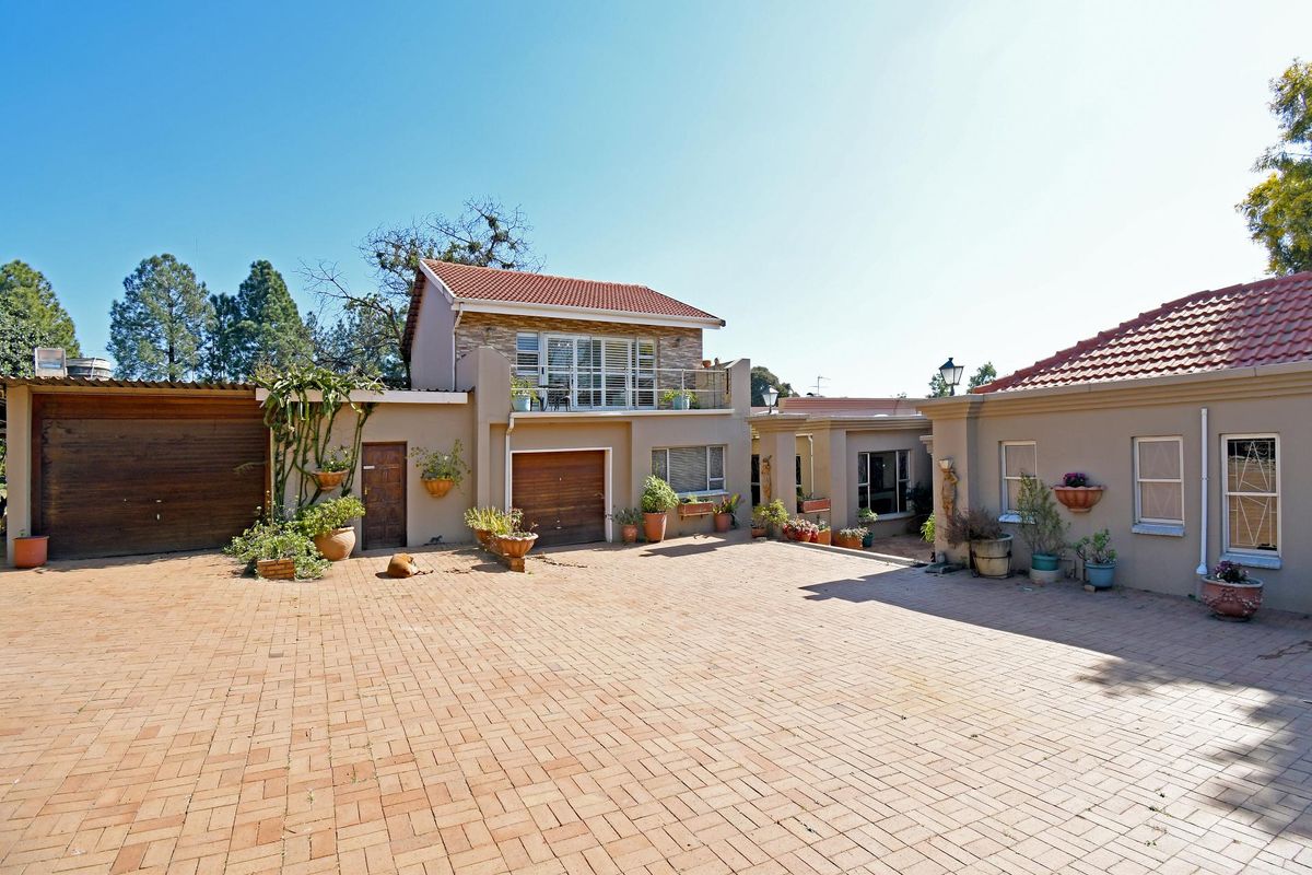 2,2-hectare equestrian property with spacious home and endless potential - Photo 4