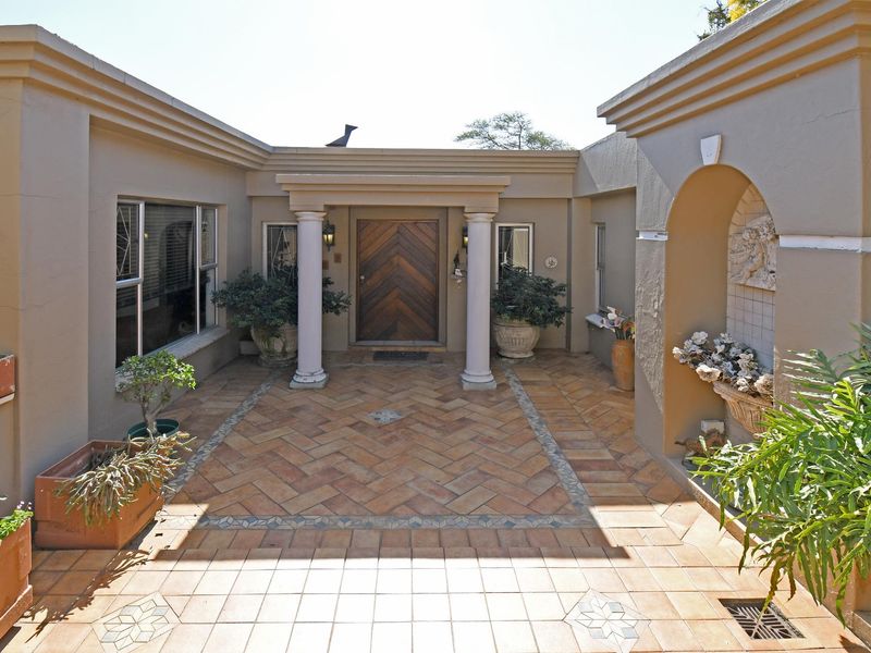 2,2-hectare equestrian property with spacious home and endless potential - Photo 3