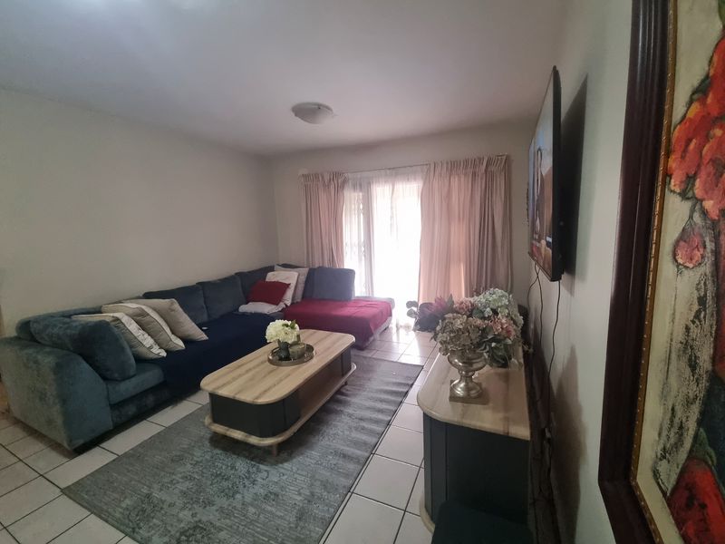 Charming 2-Bedroom Apartment in the Heart of Waterval East, Rustenburg - Photo 7