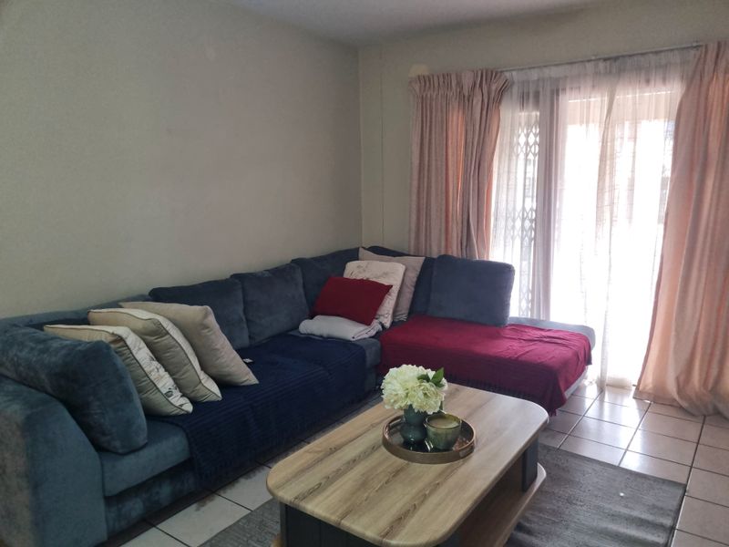 Charming 2-Bedroom Apartment in the Heart of Waterval East, Rustenburg - Photo 9