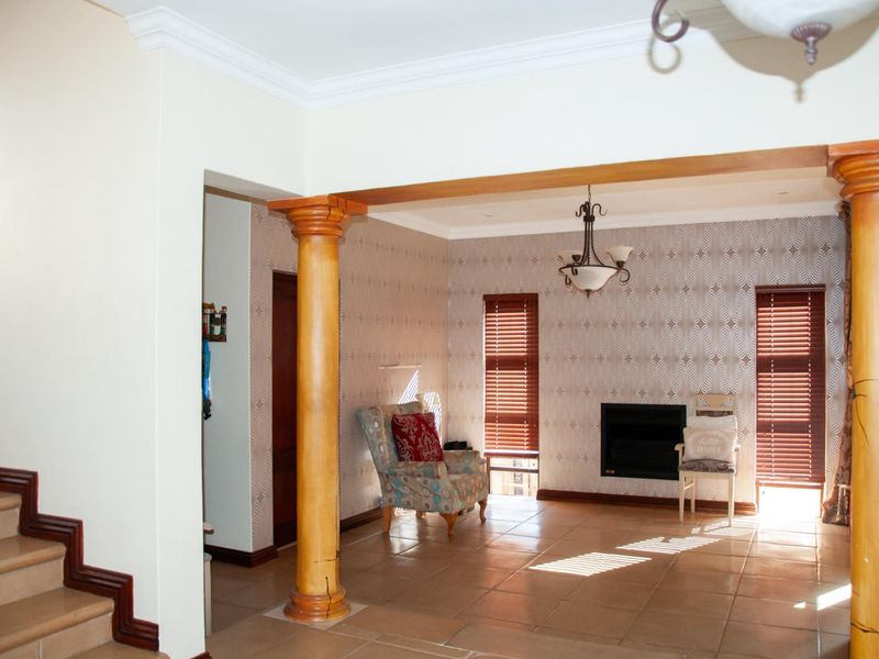 A Real Family Home!! - Photo 7