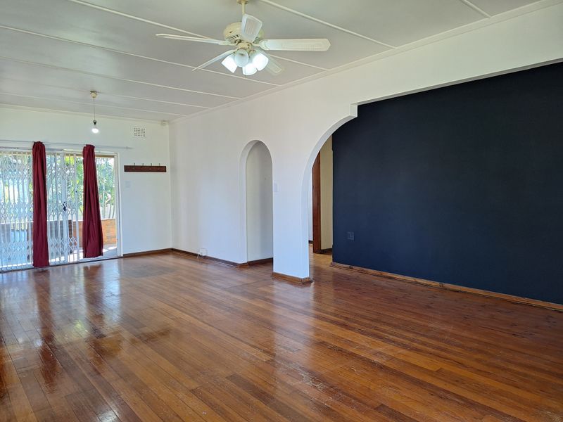 A True Coastal Gem - Photo 4