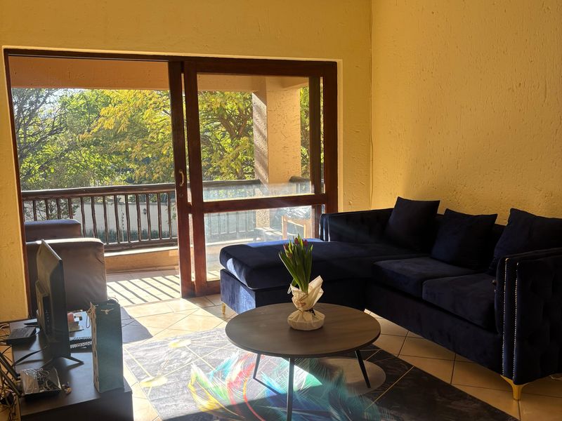 1 Bedroom First-Floor Apartment in Secure Estate - Photo 2