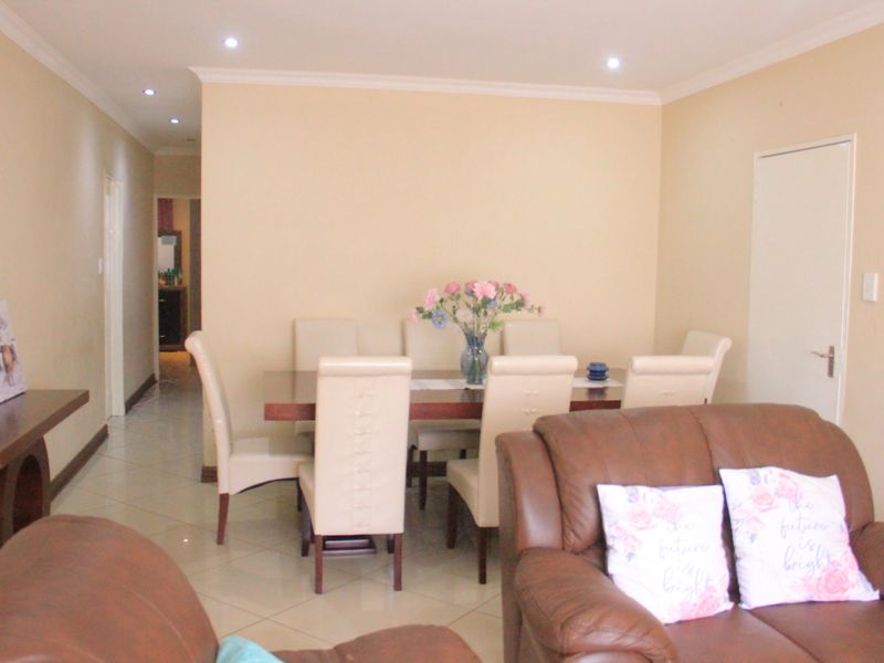 House For Sale In Germiston - Photo 4