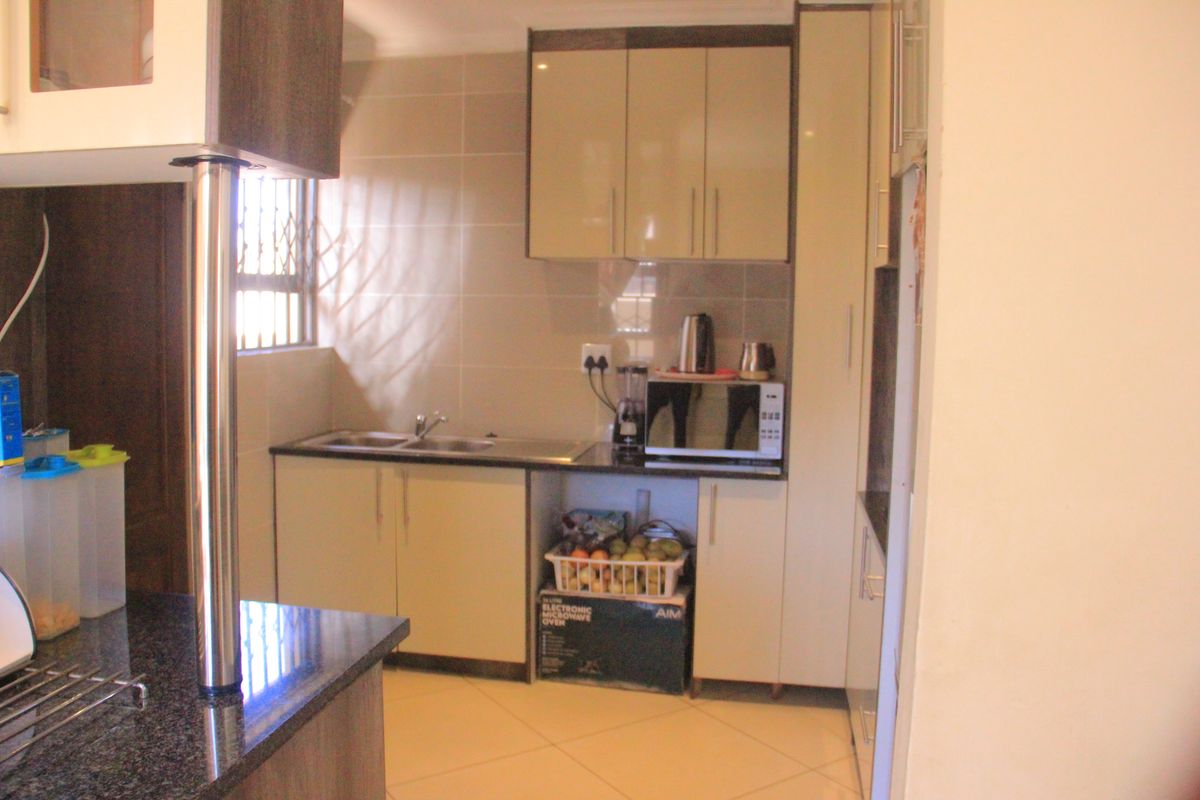House For Sale In Germiston - Photo 2