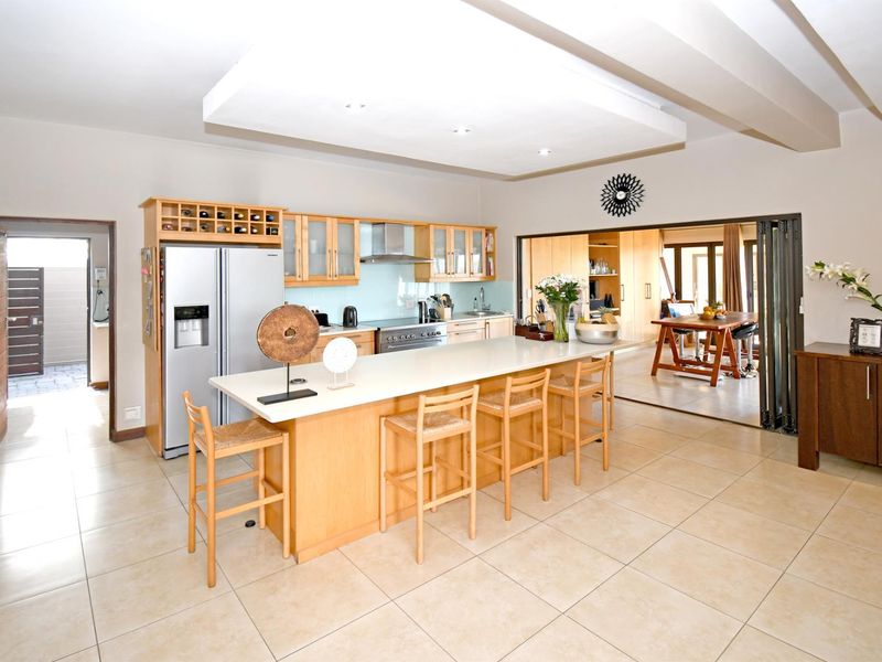 Elevated Elegance: A Serene Family Retreat with Captivating Views in Copperleaf Estate - Photo 4