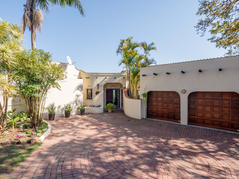 7-Bedroom 10-Bathroom Turnkey Property with Conference and Event Facilities. - Photo 6