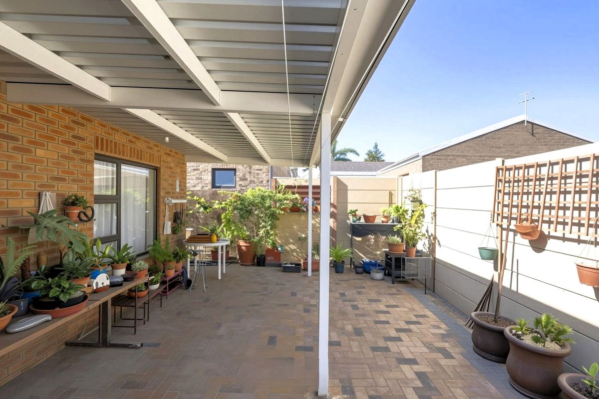 Ideal 3-bedroom home for the young family or if you're thinking of scaling down - Photo 4