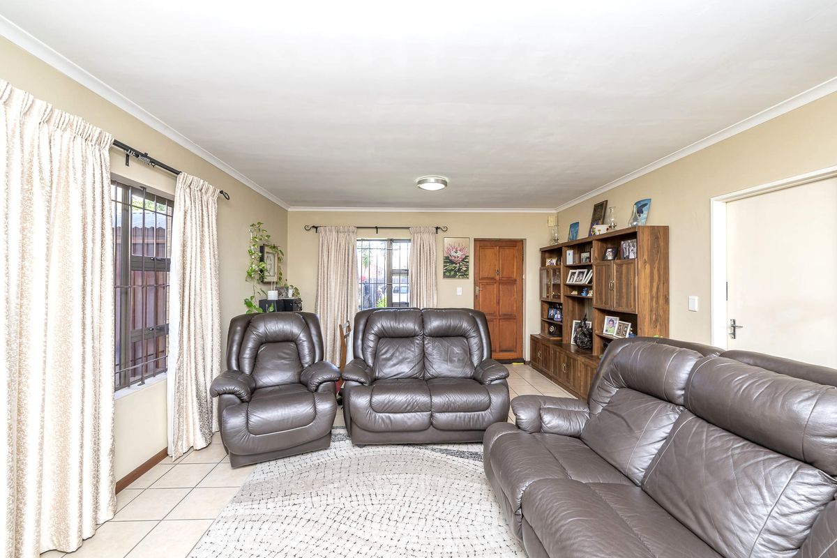 Ideal 3-bedroom home for the young family or if you're thinking of scaling down - Photo 3