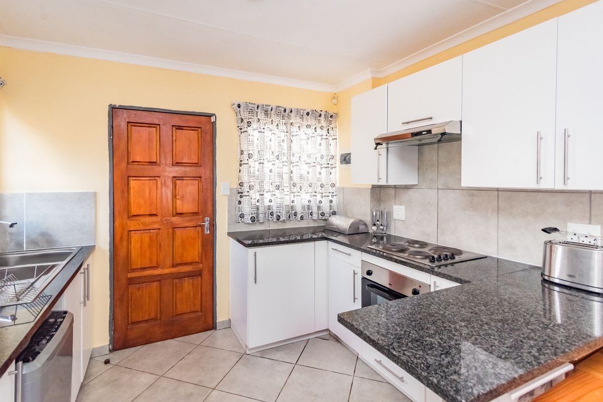 Don’t Miss This Beautiful, Well-Kept 3-Bedroom Home In The Sought-After Witpoortjie Estate! - Photo 3