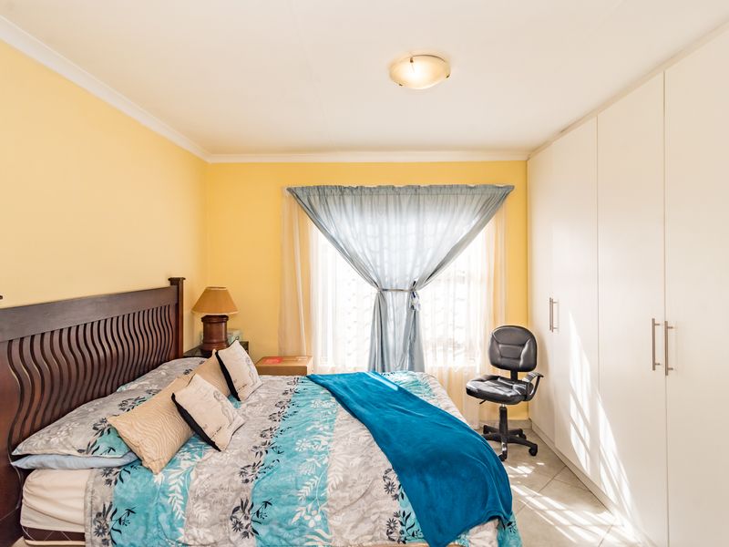 Don’t Miss This Beautiful, Well-Kept 3-Bedroom Home In The Sought-After Witpoortjie Estate! - Photo 6