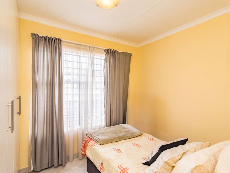Don’t Miss This Beautiful, Well-Kept 3-Bedroom Home In The Sought-After Witpoortjie Estate! - Photo 7