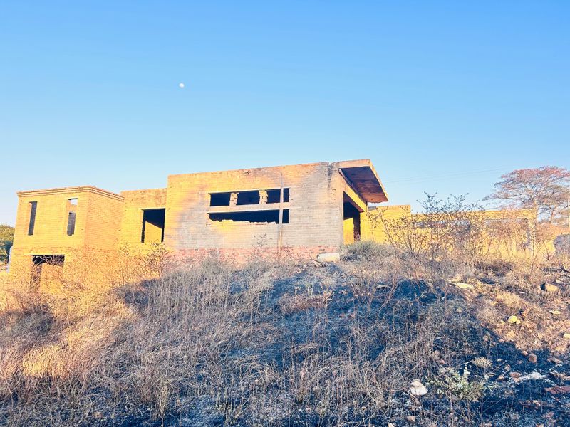 Unfinished Double-Storey Home on Two Spacious Stands – Great Investment Opportunity - Photo 3