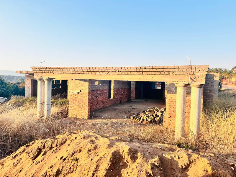 Unfinished Double-Storey Home on Two Spacious Stands – Great Investment Opportunity - Photo 4