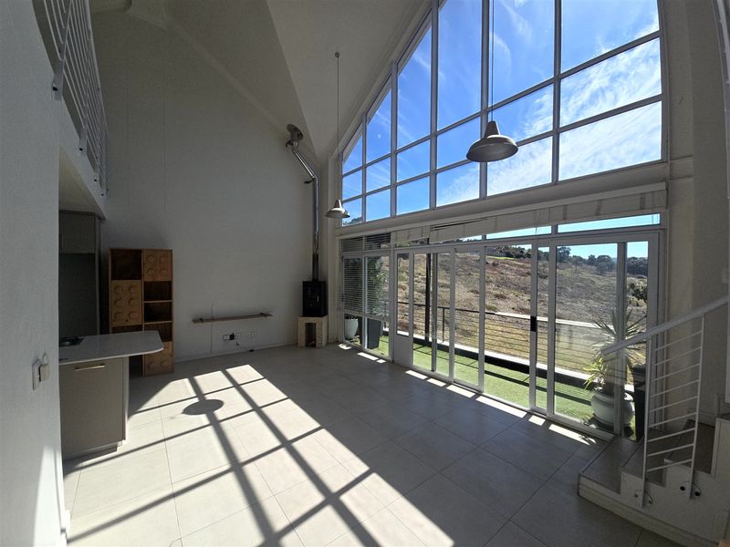 LUXURY PENTHOUSE LIVING AT ITS FINEST - Photo 3