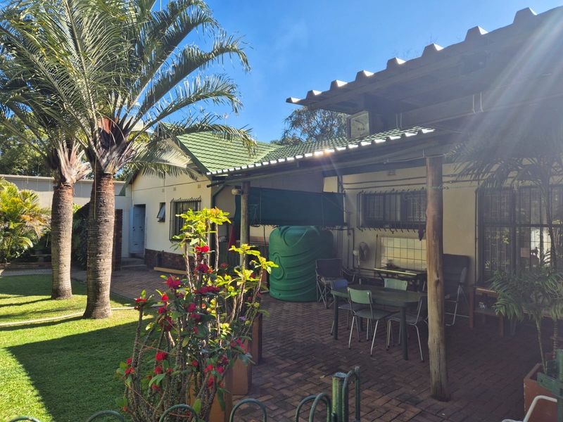 Spacious 4-Bedroom Family Home in Welgelegen - Photo 4