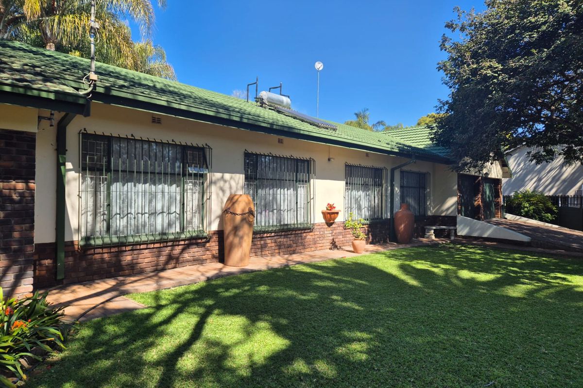 Spacious 4-Bedroom Family Home in Welgelegen - Photo 3