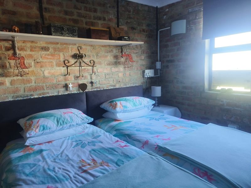 Double-storey Property  with business zoning and beautiful views - Photo 8