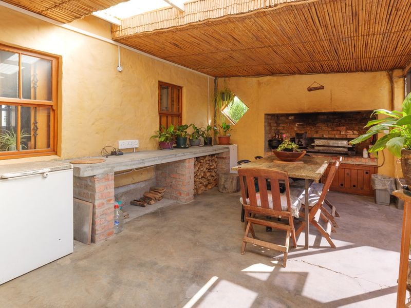 Tuscan Charm on a Spacious 2,222m2 Plot - Photo 6