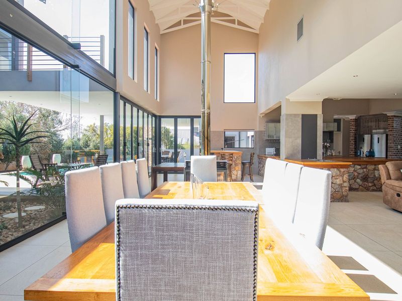 Calling all Pilots - Prestigious Estate Living with Aviation Access - Photo 2