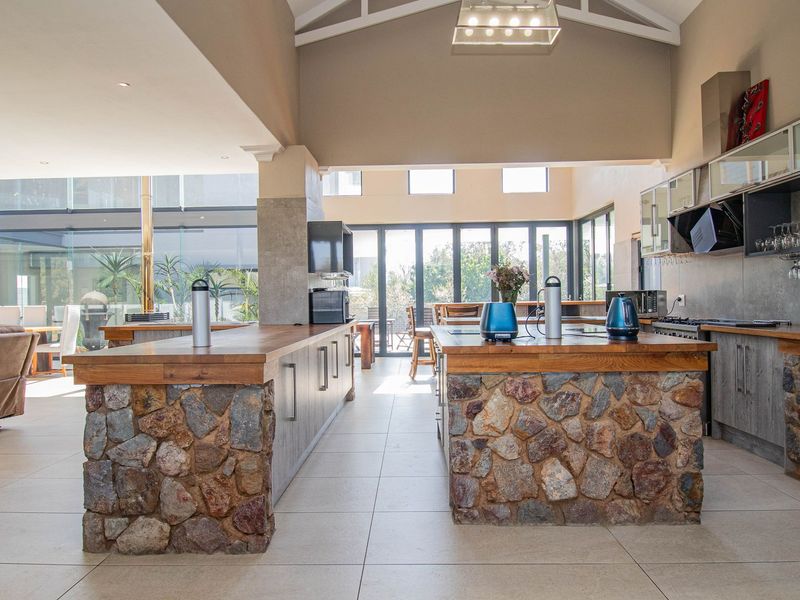 Calling all Pilots - Prestigious Estate Living with Aviation Access - Photo 8