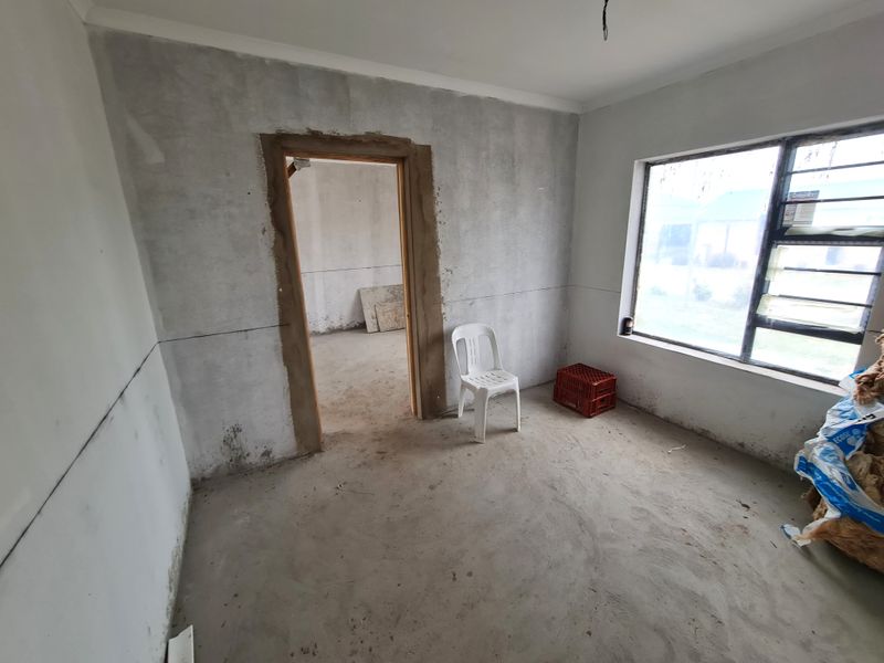 Retirement! Charming, Modern 2-Bedroom Townhouse with Garage in Jeffreys Bay Central - Photo 10