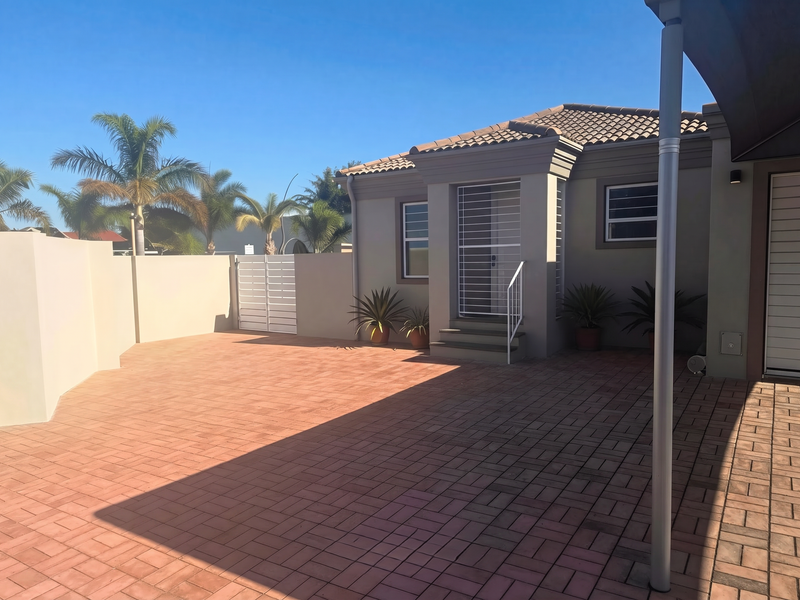 Move-In Ready Family Home in Eikenbosch, Kuilsriver - Photo 1