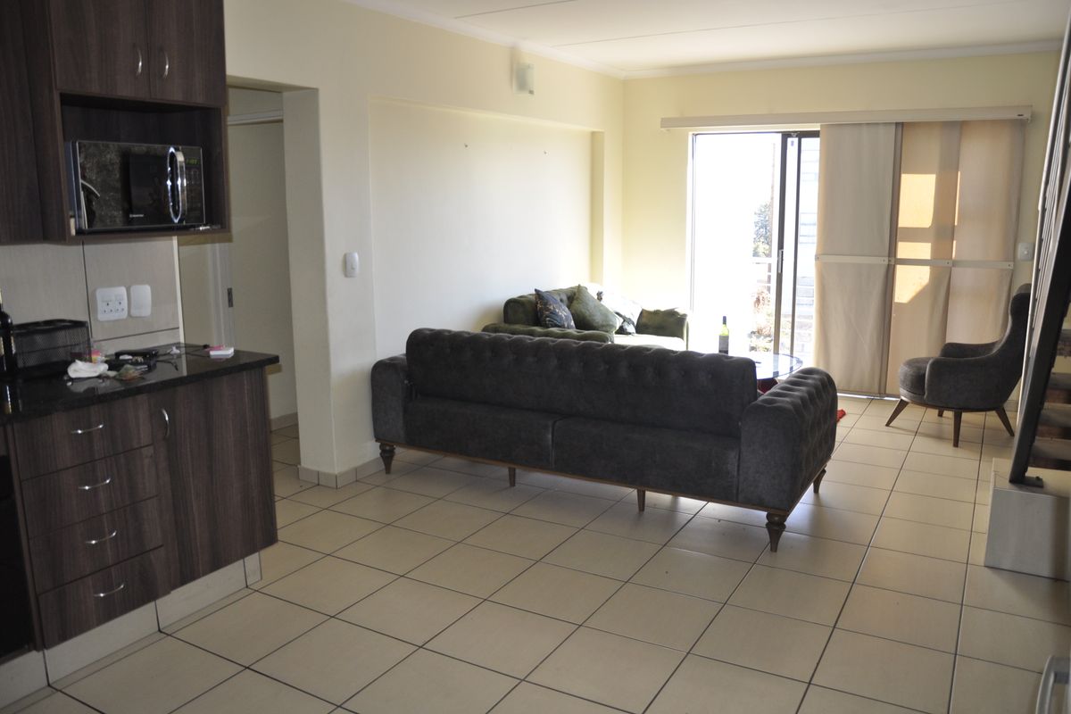 Stylish 3-Bedroom Loft Apartment in Morganwood, Barbeque Downs - Photo 3