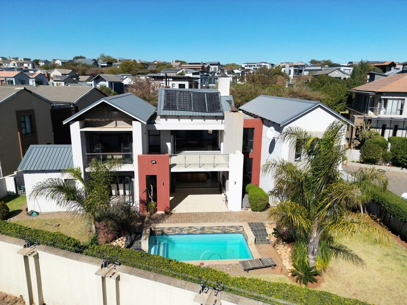 Exquisite Double-Story Home with Breathtaking Swartberg Mountain Views - Photo 2