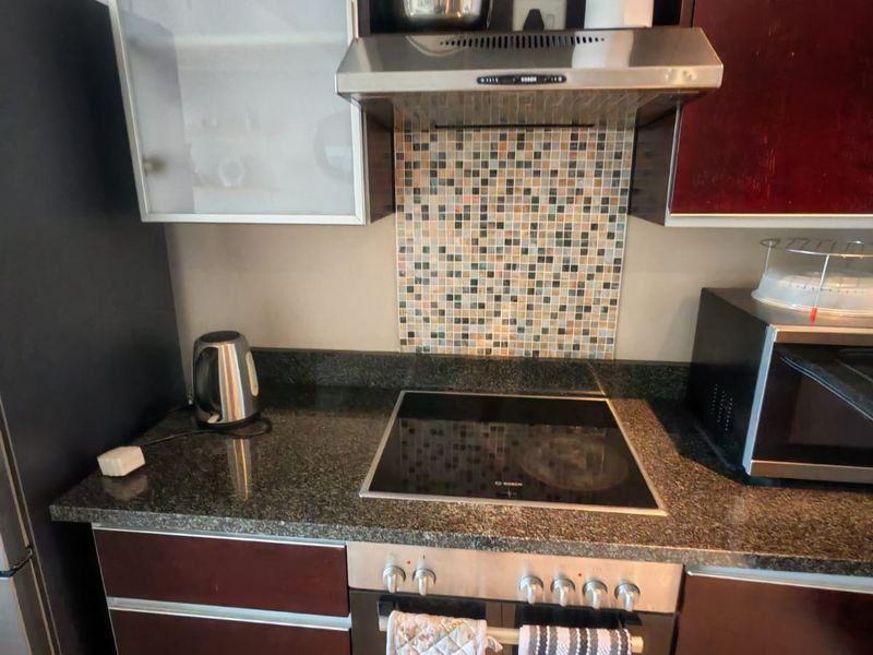 Experience modern city living in this stylish 1-bedroom apartment, now available to rent - Photo 8