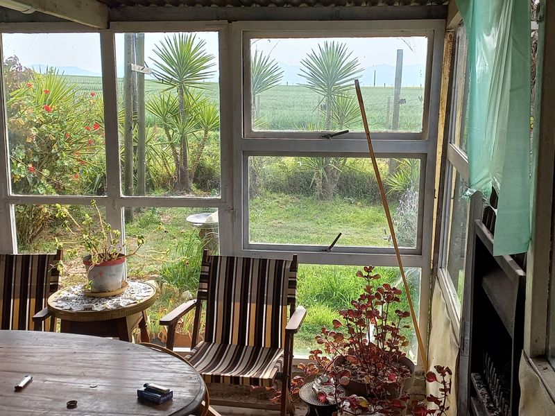 2 Bedroom House in Theronville Albertinia - Photo 4