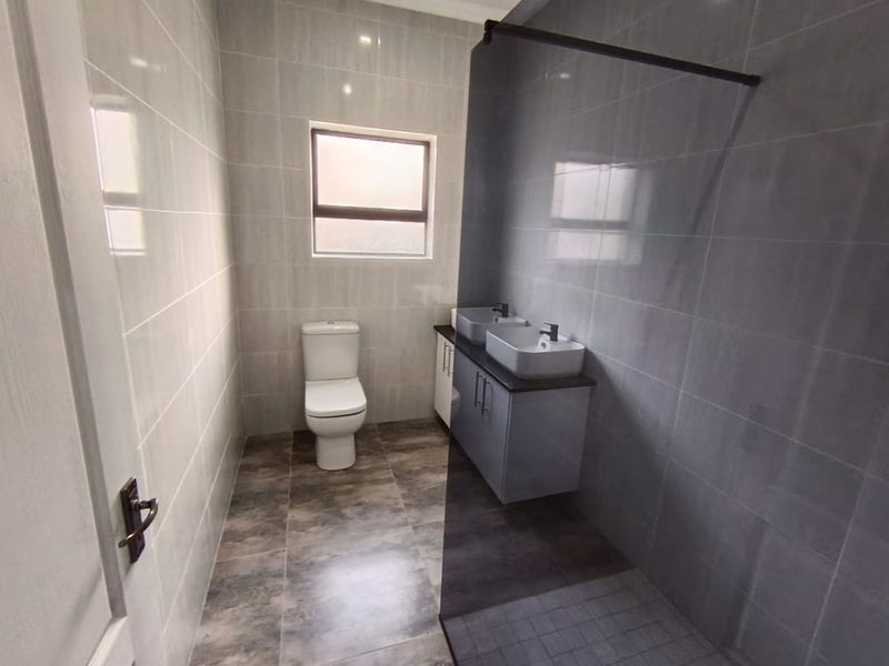 Duet For Sale In Mossel Bay - Photo 10