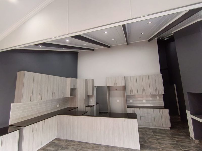 Duet For Sale In Mossel Bay - Photo 4