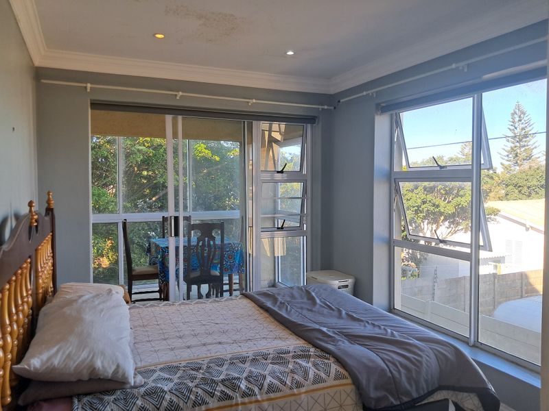 Easy Lock-up & Go Apartment - Photo 8