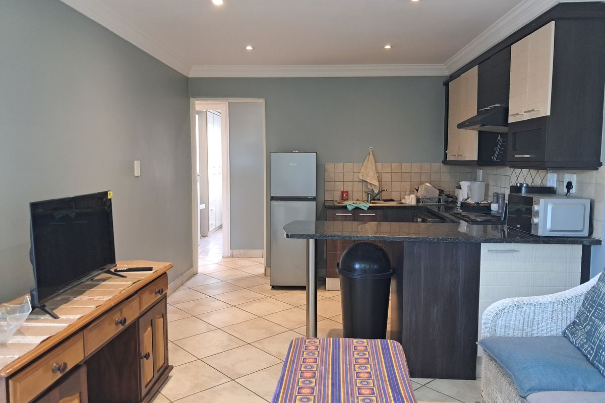 Easy Lock-up & Go Apartment - Photo 4