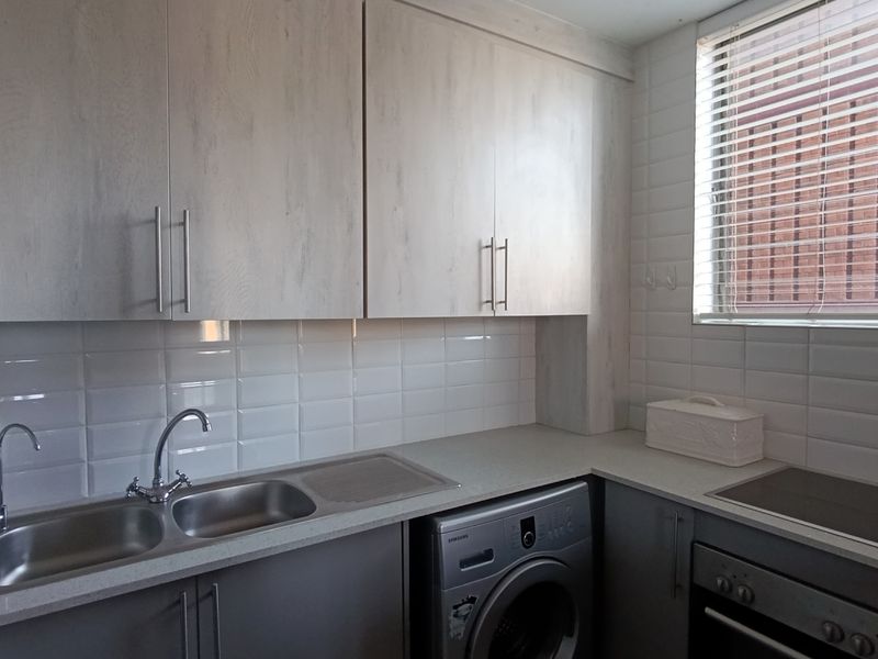 Secure, Stylish, and Seriously Convenient - Photo 3