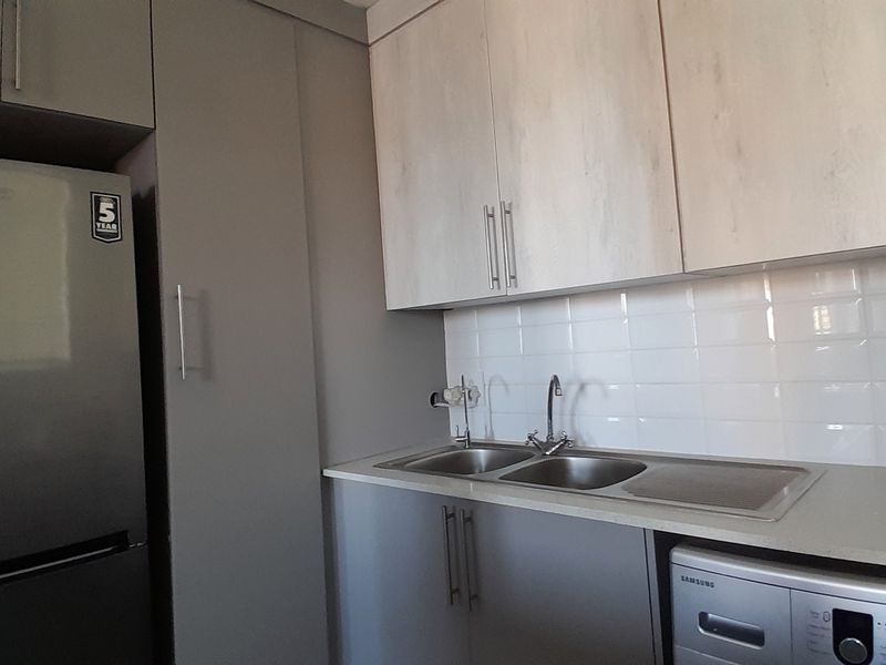 Secure, Stylish, and Seriously Convenient - Photo 4