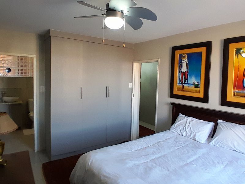 Secure, Stylish, and Seriously Convenient - Photo 7