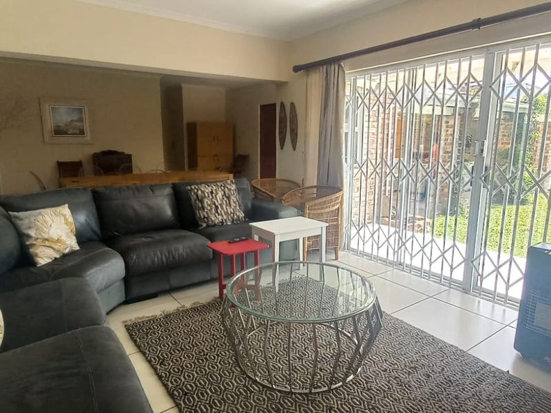 Spacious Home with Flatlet for Long-Term Rental – Cape St Francis - Photo 3