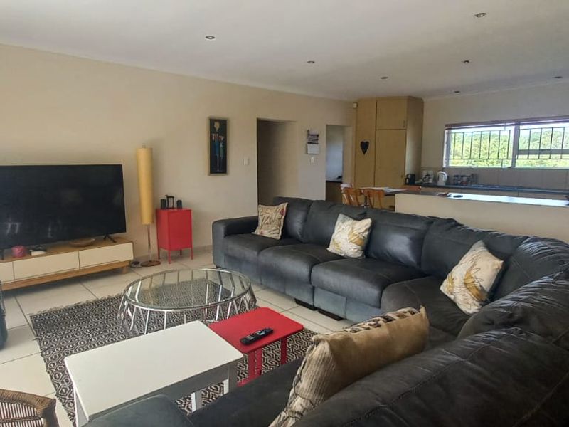 Spacious Home with Flatlet for Long-Term Rental – Cape St Francis - Photo 5