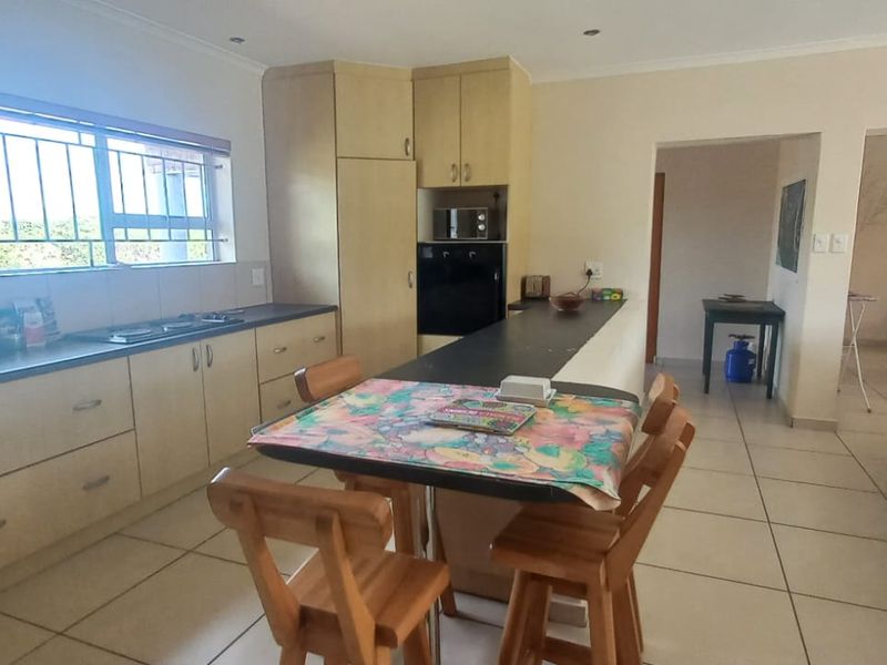 Spacious Home with Flatlet for Long-Term Rental – Cape St Francis - Photo 4