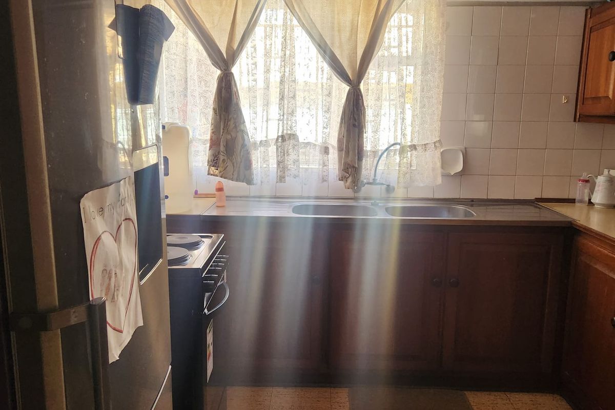 Apartment For Sale In Potchefstroom - Photo 5