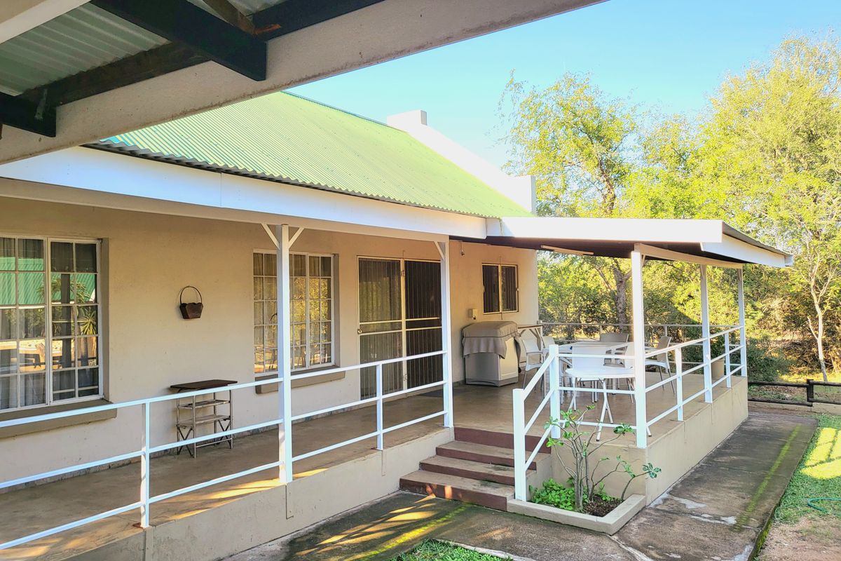 Low maintenance and close to the Kruger Fence - Photo 3