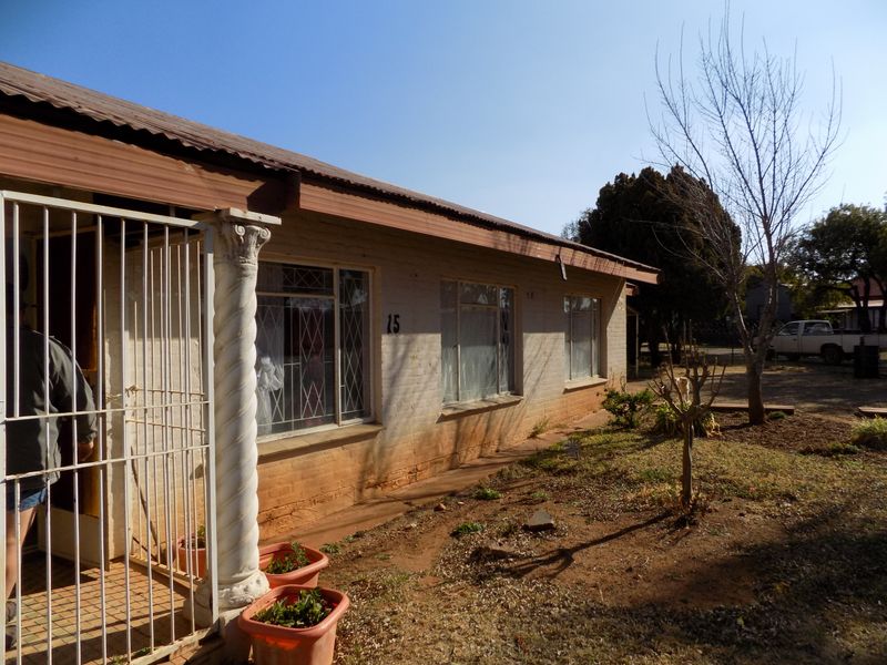 3 Bedroom home for sale - Photo 4