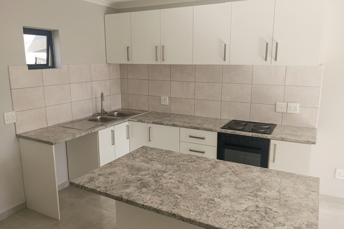 Modern two-bedroom apartment to rent in Burgundy Estate, Milnerton - Photo 2